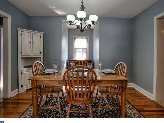 5th image of 302 Westmoreland Ave