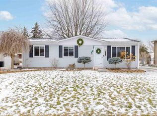 50417 Jim Dr, Chesterfield, MI 48047