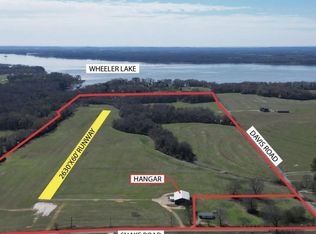 8462 Snake Rd, Athens, AL 35611