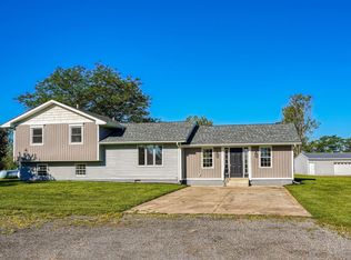 11957 Commercial Point Rd, Ashville, OH 43103