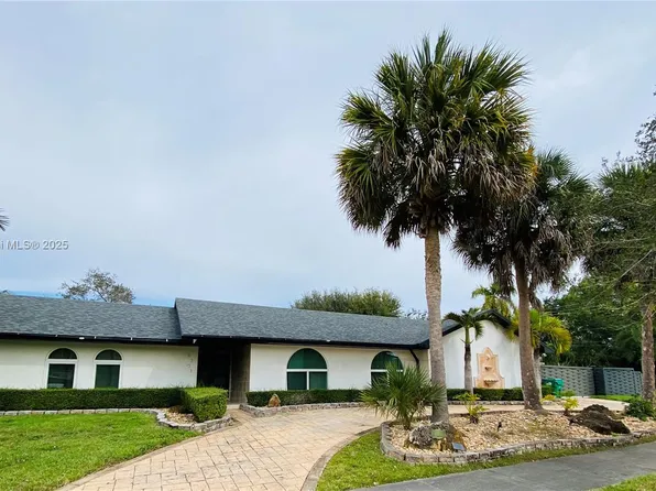 8701 SW 191st St, Cutler Bay, FL 33157