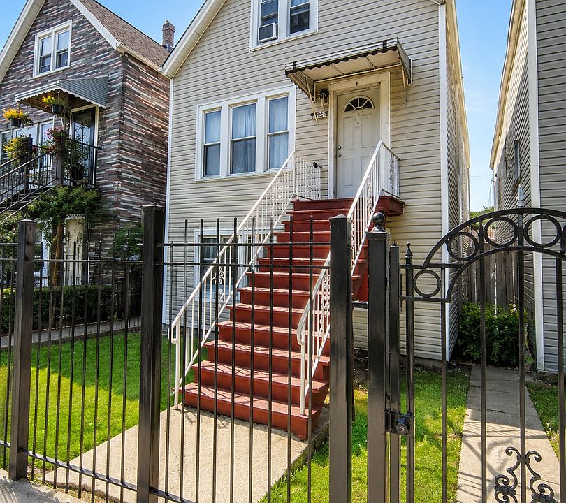 1st image of 2523 W 46th Pl