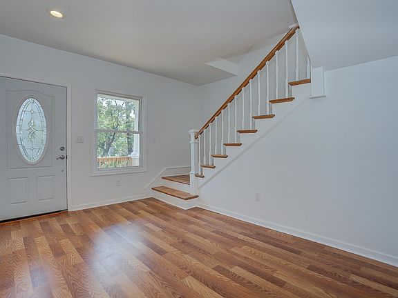 4th image of 1112 Dale Ave SE