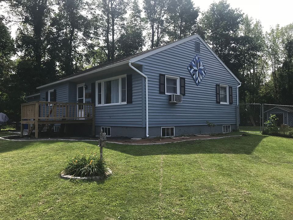 1st image of 1263 Cumberland Head Rd