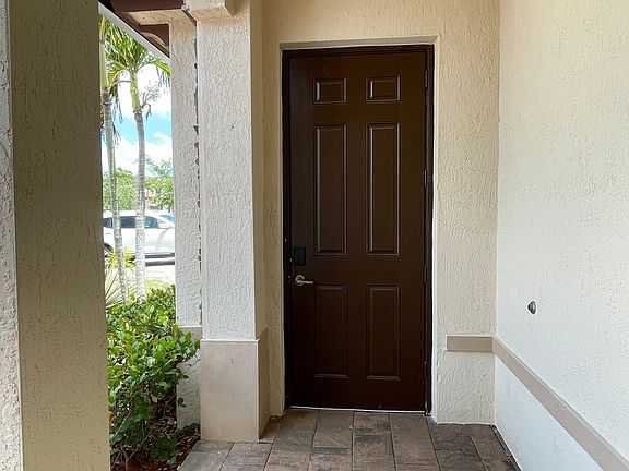 Fully furnished option available