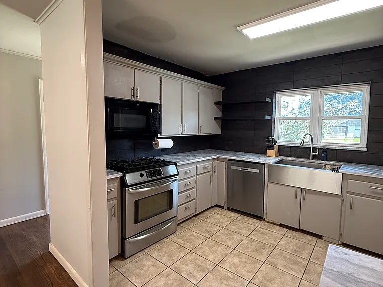 3829 S Jamestown Ave — Photo 7