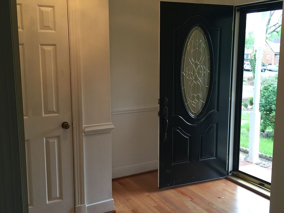 1st image of 709 Wales Dr