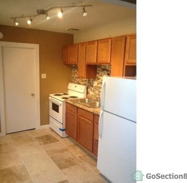 1st image of 2915 Westwood Northern Blvd APT 2