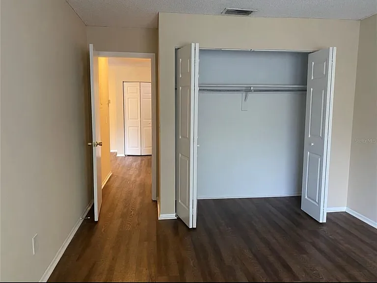 670 Kenwick Cir #204 — Photo 6