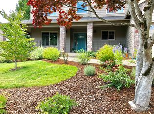 720 NW Carmen Heights Dr, Dundee, OR 97115