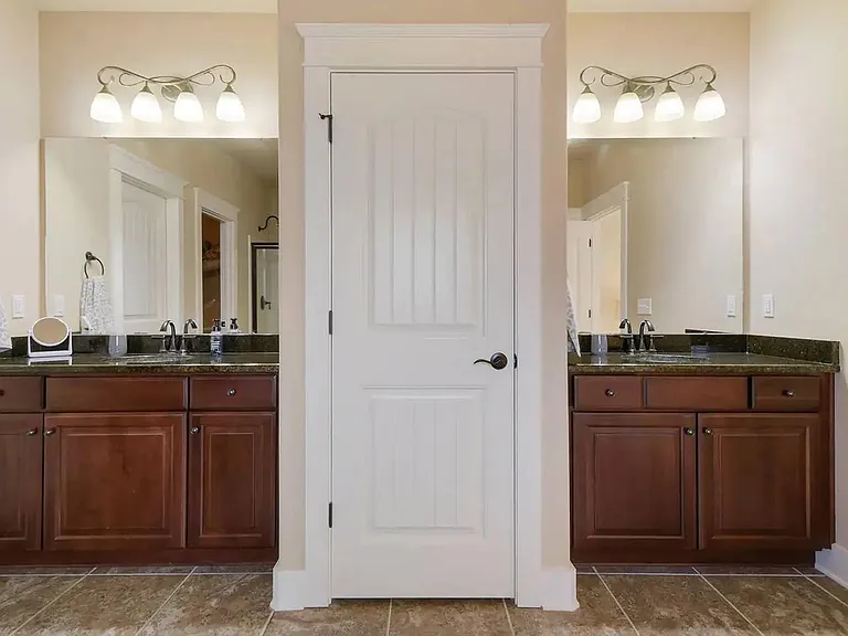 12001 Poplar Dr — Photo 12