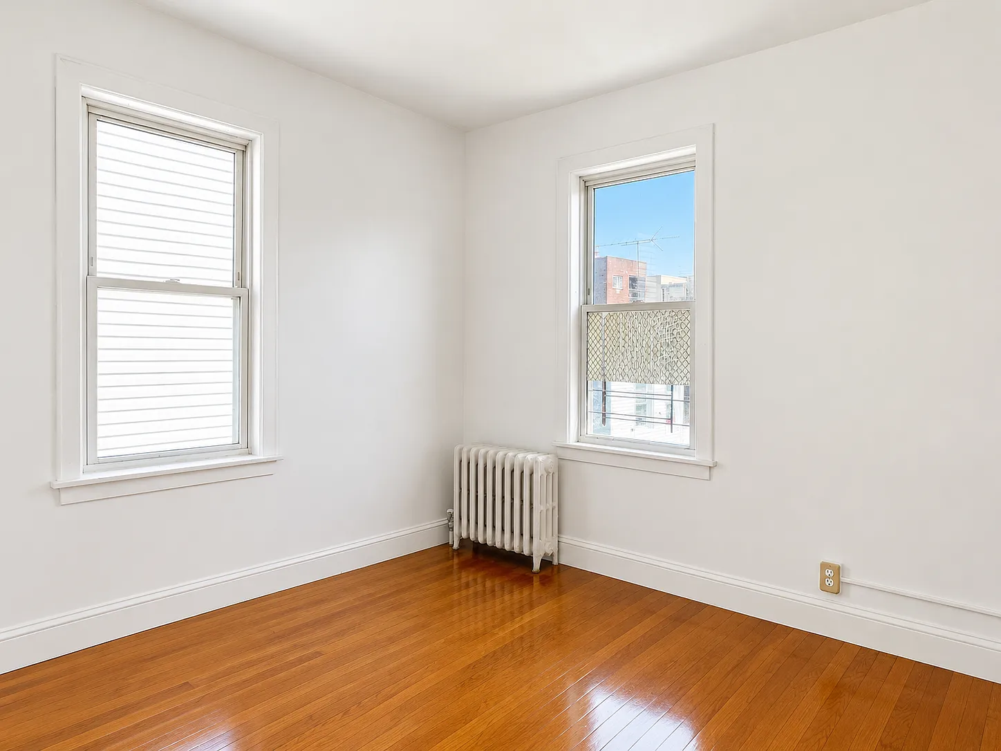 4 bed, $3,800 — Photo 3