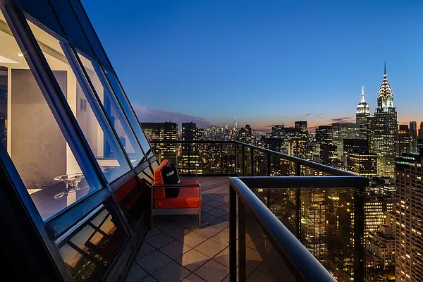 Sold by Nest Seekers International | media 3