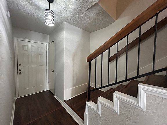 4th image of 7421 Kingswood Dr