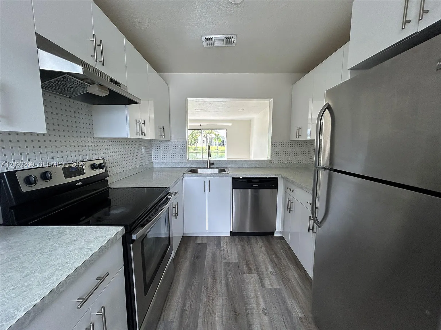 Palm Cir N, Miramar — Photo 3