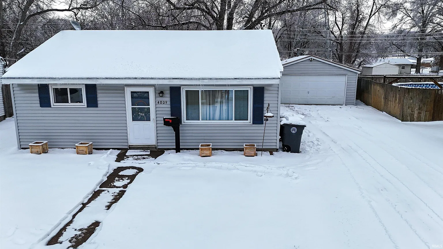 4809 Warren Dr photo 1