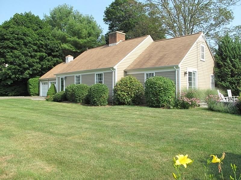 Charming Cape in Barberry Farms