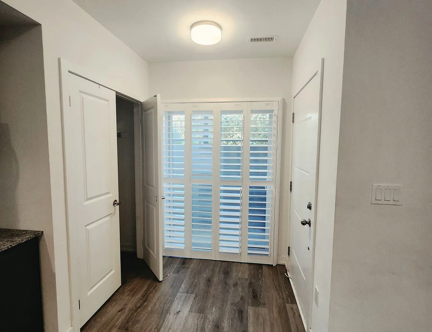 2 bed, $1,890 — Photo 3