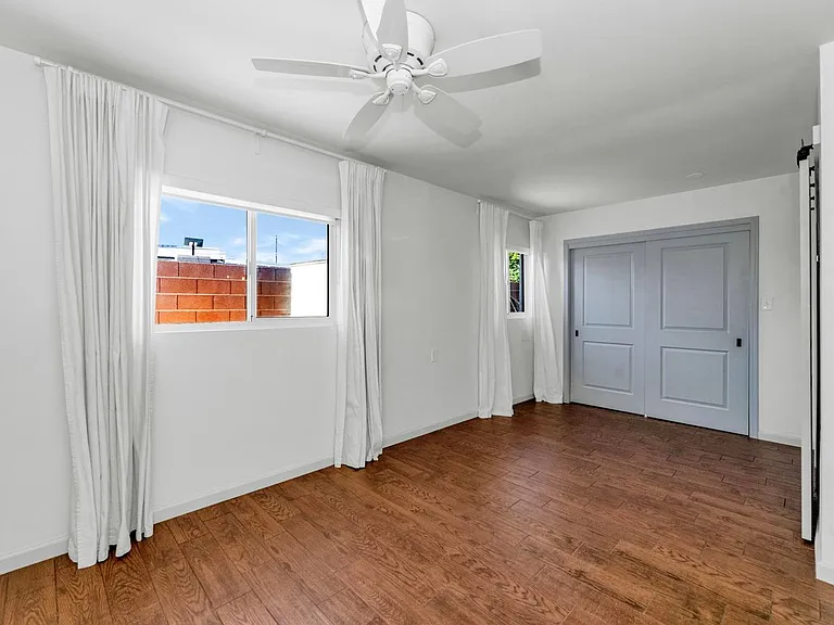 4228 N 44th Pl — Photo 15