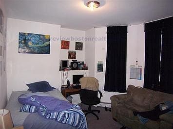 2nd image of 40 Newton St #48