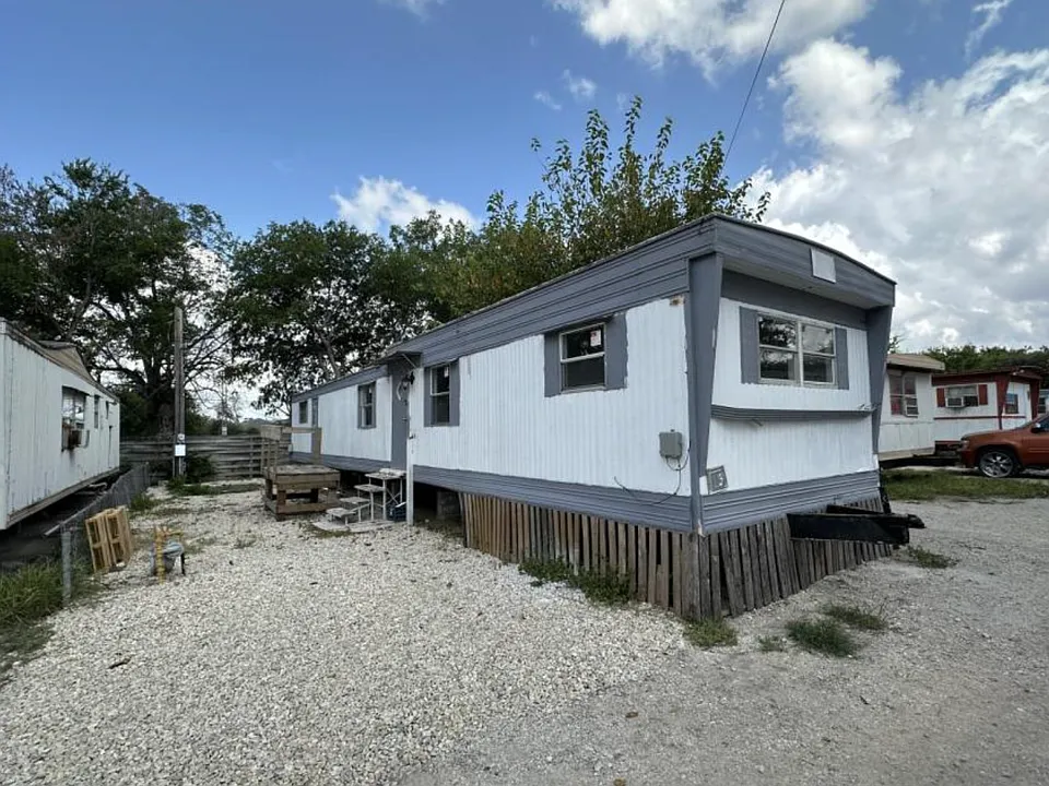 3632 SW Military Dr #13