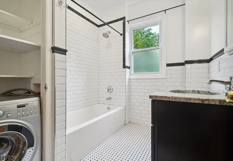 82 Park Pl #2 — Photo 8