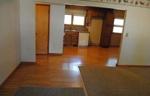 5th image of 10431 N 145th St