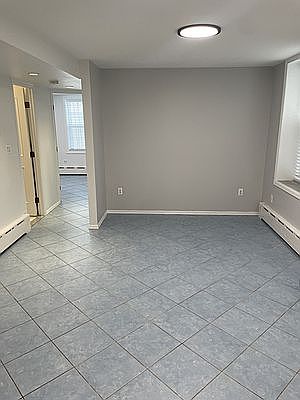 3rd image of 2120 21st Avenue # First Floor