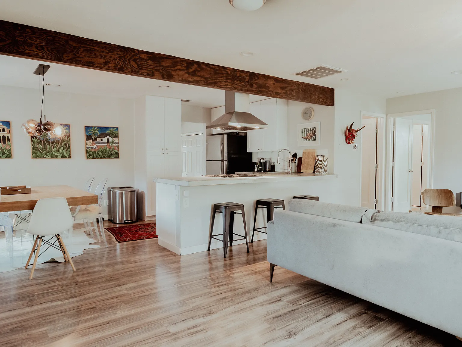 3 bed, 1364 sqft, $3,100 — Photo 1