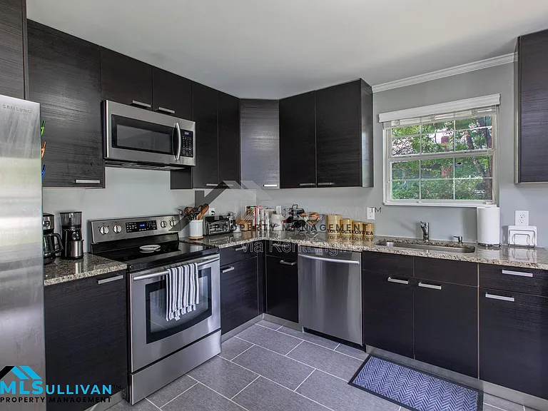 1021 Sedgefield St — Photo 13