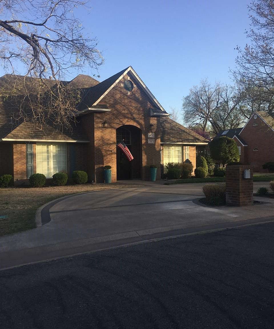 2221 Nicholas Oaks Dr, Enid, OK 73703 Zillow