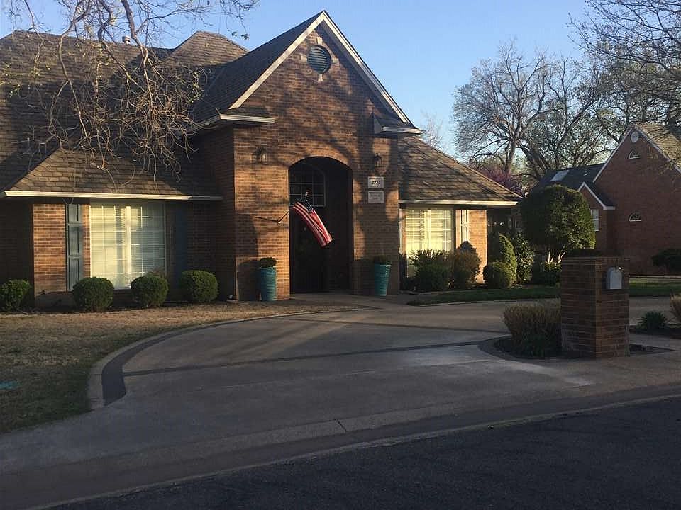 1st image of 2221 Nicholas Oaks Dr