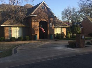 2221 Nicholas Oaks Dr, Enid, OK 73703