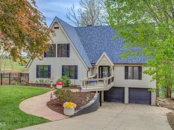 360 Boone Lake Cir, Bluff City, TN 37618