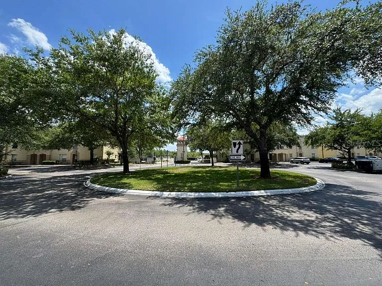 2866 Club Cortile Cir #B — Photo 23