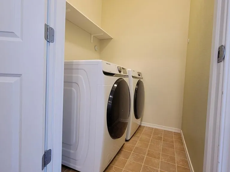 3520 Preston St NE — Photo 24