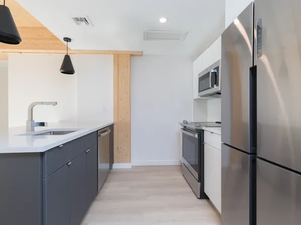 1-1A E Lenox St #702, Boston, MA 02118