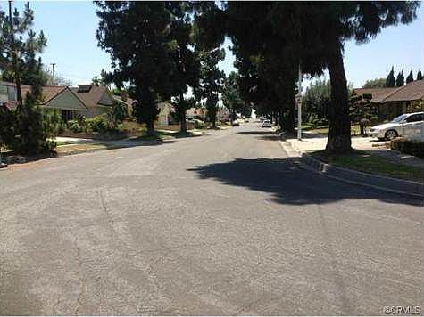 4th image of 680 Peckham Dr