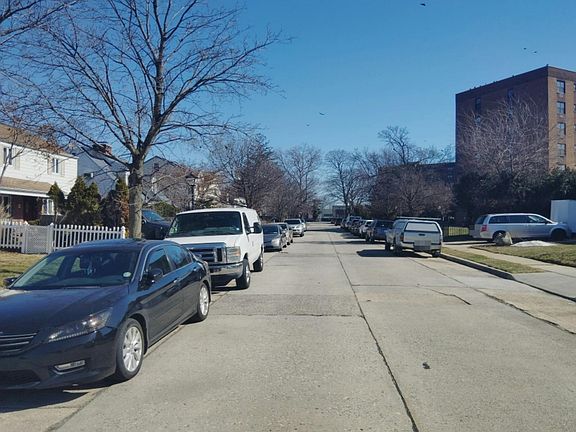 5th image of 53 Angevine Ave