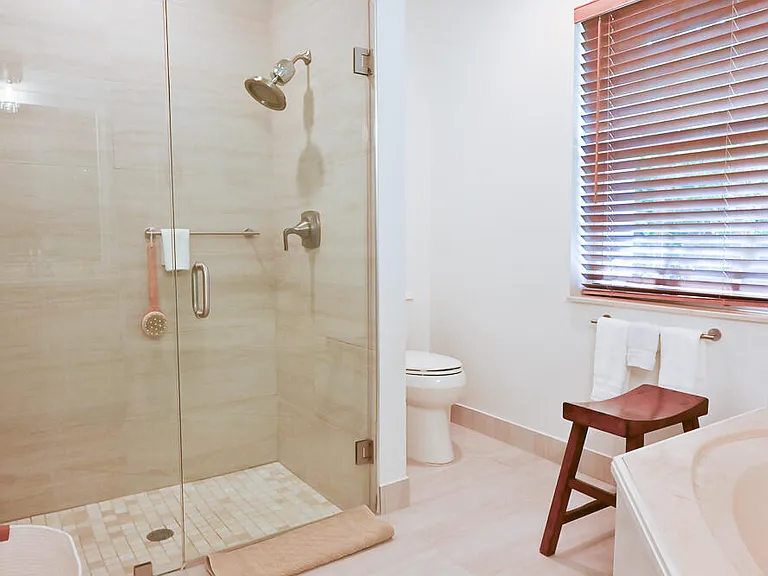 12828 Meadowbreeze Dr — Photo 9