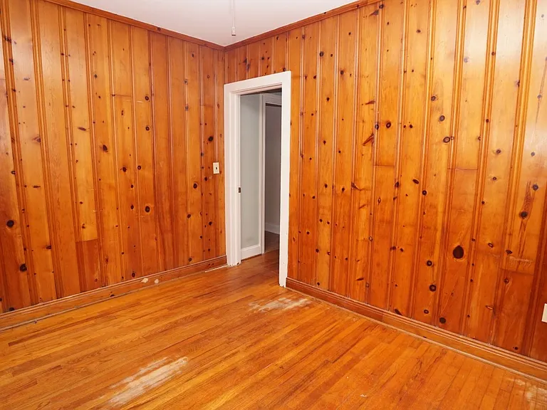 14 Tallman St — Photo 31