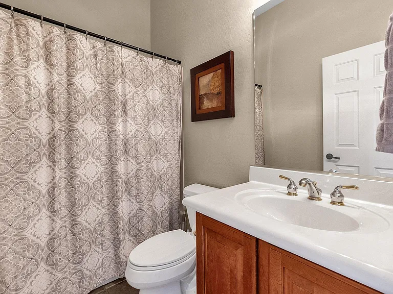 1715 W Ainsworth Dr — Photo 36