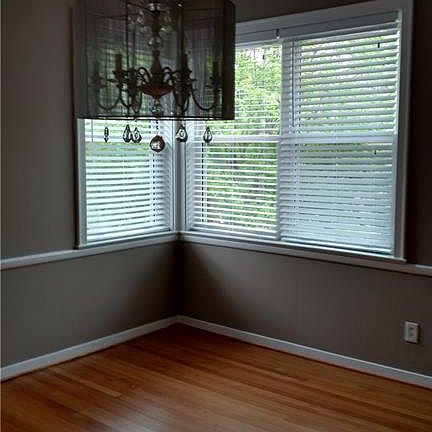 3rd image of 939 Graydon Ave
