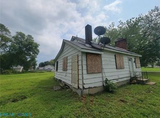 68 Boyse Point Cir, Montross, VA 22520