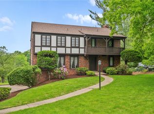 677 Harrogate Rd, Pittsburgh, PA 15241