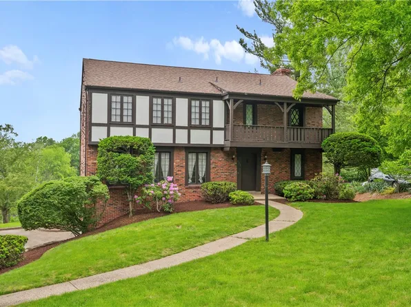 677 Harrogate Rd, Pittsburgh, PA 15241