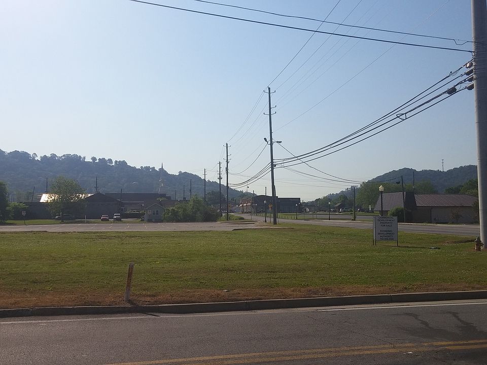 2nd image of 7449 Nashville St