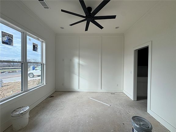 4th image of 4109 W Murfield Dr