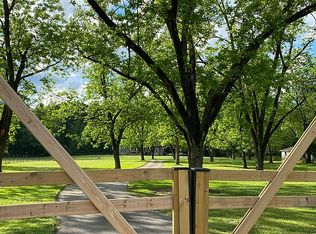 137 Eastin Rd, Fayetteville, GA 30214