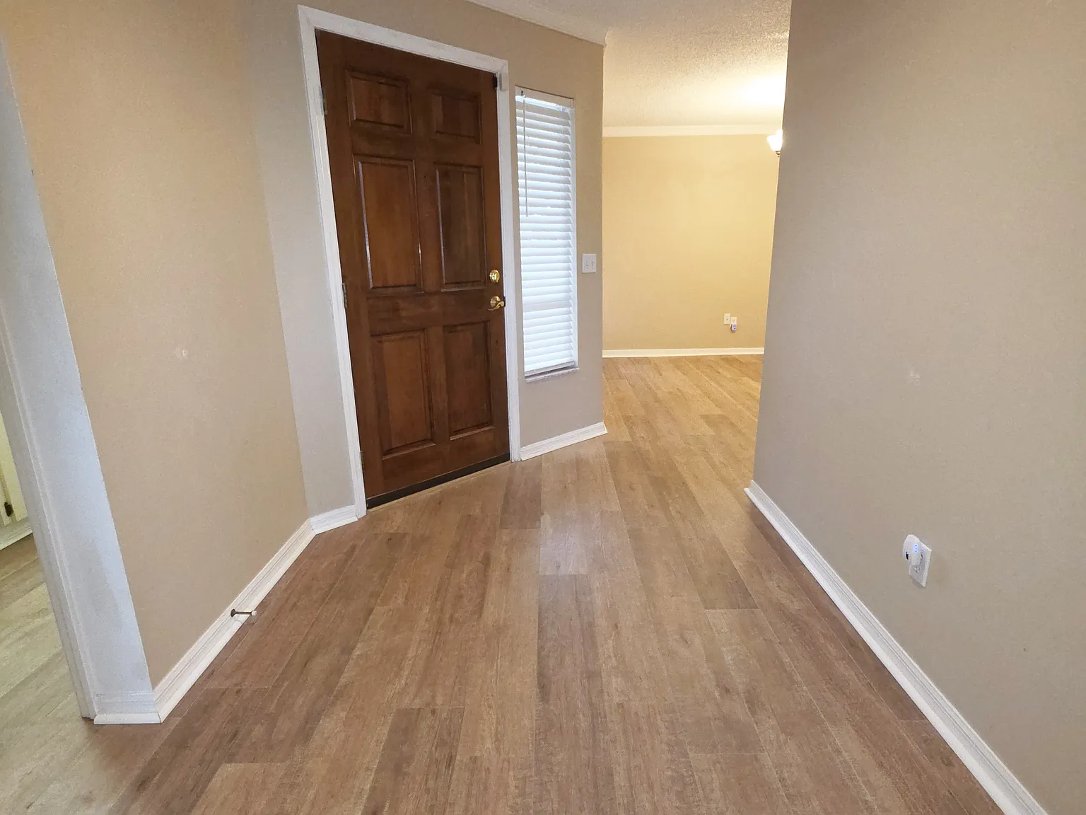 309 Sand Ridge Drive — Photo 3